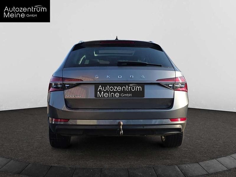 Gebraucht Skoda Superb Style 200 PS (147 kW) 2022 Graphitegrau metallic Kombi