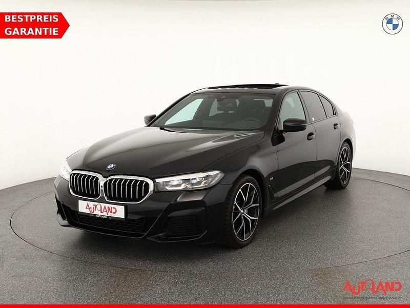 Schwarz Gebraucht 2023 BMW 520 M Sport Limousine | 41.490 € (Superpreis) - Bild 1/4