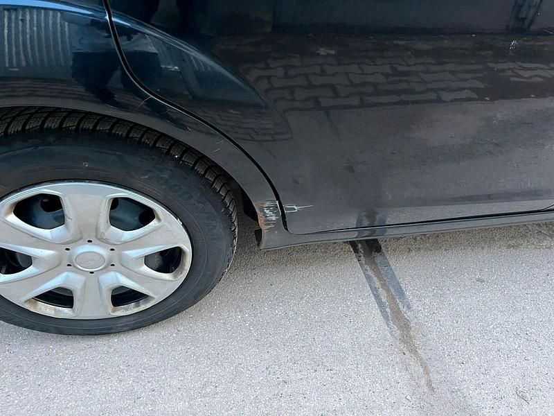 Gebraucht Ford Focus 101 PS (74 kW) 2008 Kombi