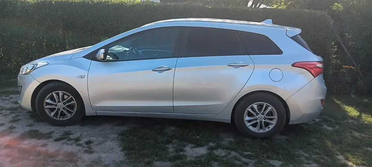 Gebraucht Hyundai i30 Passion 120 PS (88 kW) 2016 Silber Kombi