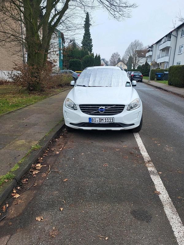 Gebraucht Volvo XC60 170 PS (125 kW) 2015 Weiß SUV