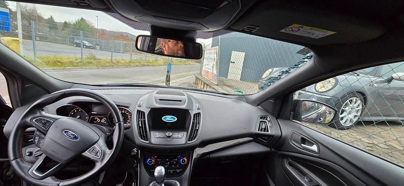 Schwarz Gebraucht 2019 Ford Kuga ST-Line X SUV | 13.000 € (Guter Preis) - Bild 1/4