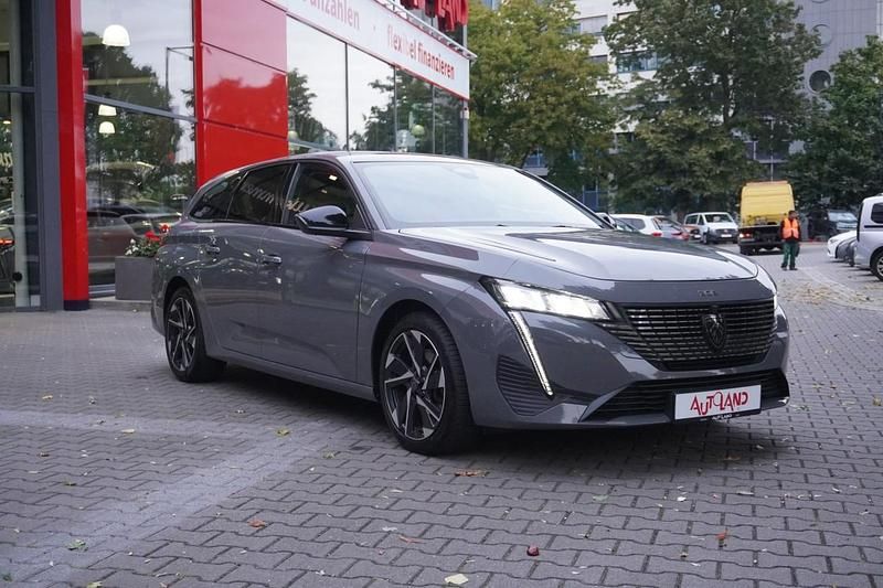 Gebraucht Peugeot 308 SW Allure 131 PS (96 kW) 2023 Grau Kombi
