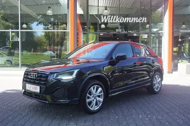 Gebraucht Audi Q2 Advanced 150 PS (110 kW) 2021 Schwarz SUV