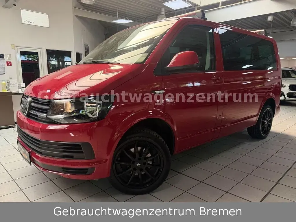 Gebraucht VW Transporter 150 PS (110 kW) 2017 Rot Van