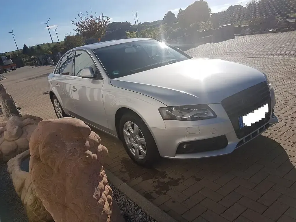 Używany Audi A4 Ambiente 211 KM (155 kW) 2009 Srebrny Sedan/Limuzyna