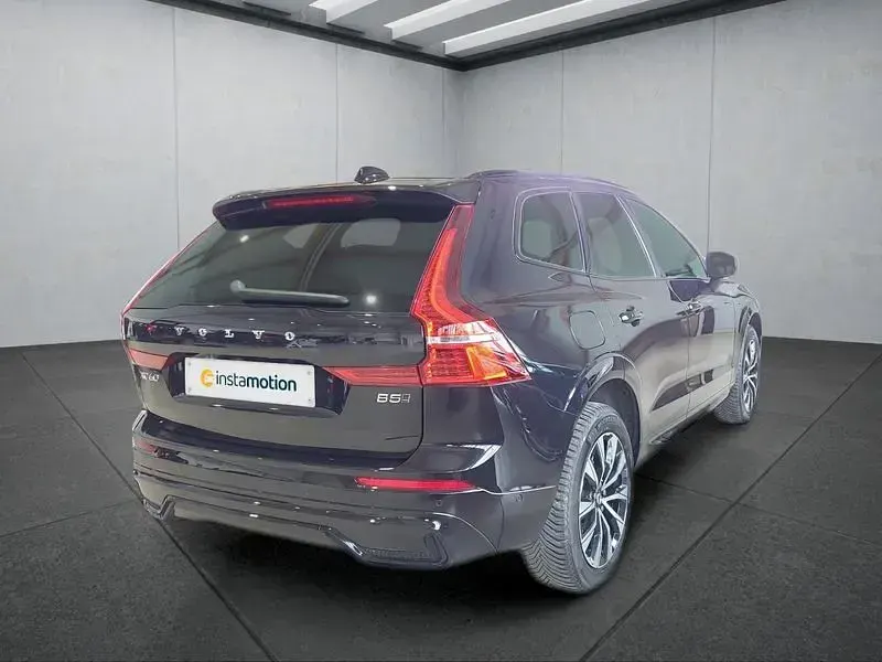 Gebraucht Volvo XC60 Plus 250 PS (183 kW) 2025 Schwarz SUV