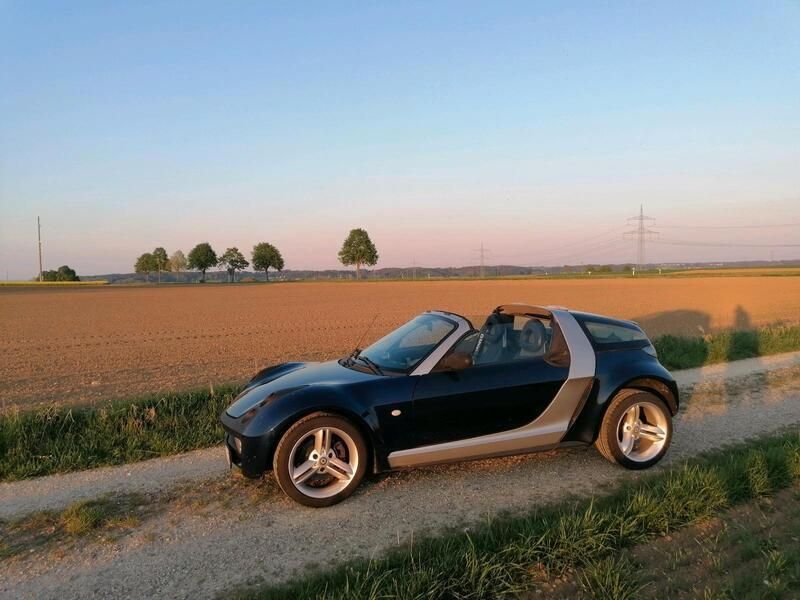 Blau Gebraucht 2005 Smart Roadster Cabrio | 5.900 € - Bild 1/2