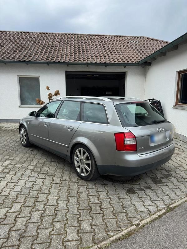Gebraucht Audi A4 S-Line 131 PS (96 kW) 2002 Grau Kombi