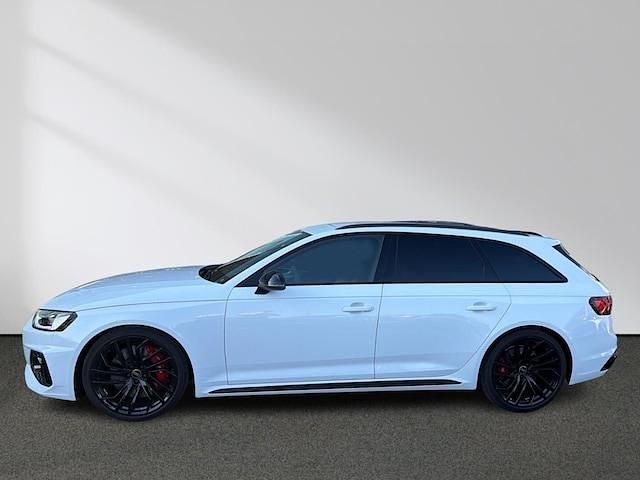Gebraucht Audi RS4 Ambiente 450 PS (330 kW) 2024 Gletscherweiß metallic Kombi