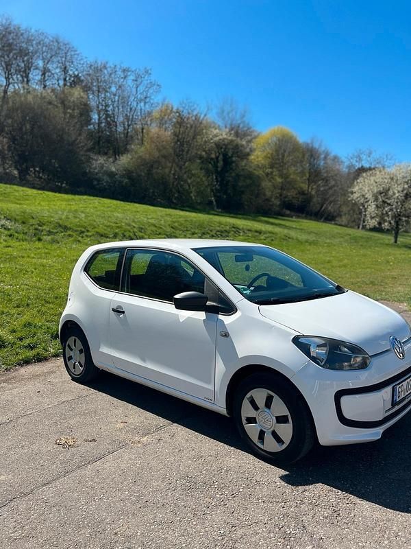 Używany VW up! 60 KM (44 kW) 2012 Biały Hatchback