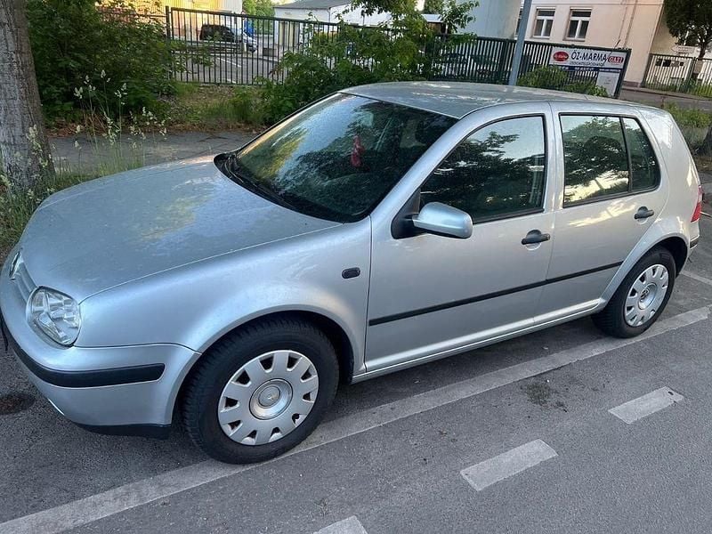 Silber Gebraucht 2003 VW Golf IV Ocean Limousine | 1.499 € (Guter Preis) - Bild 1/4