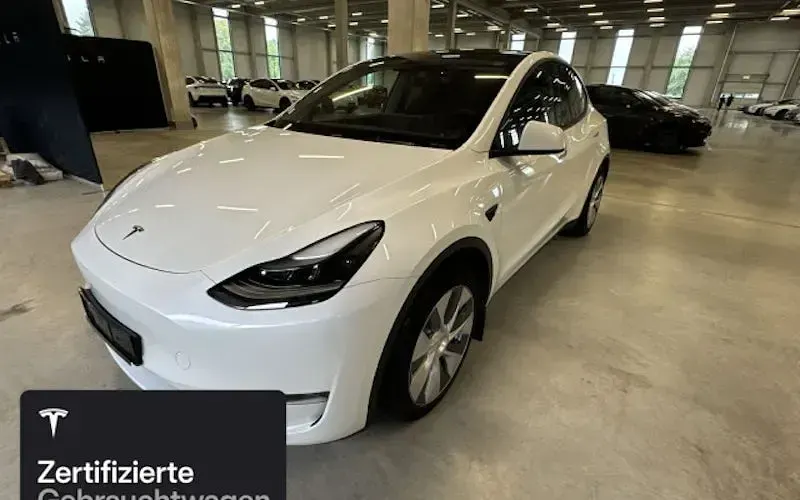 Gebraucht Tesla Model Y 273 kW (372 PS) 2023 Weiß SUV