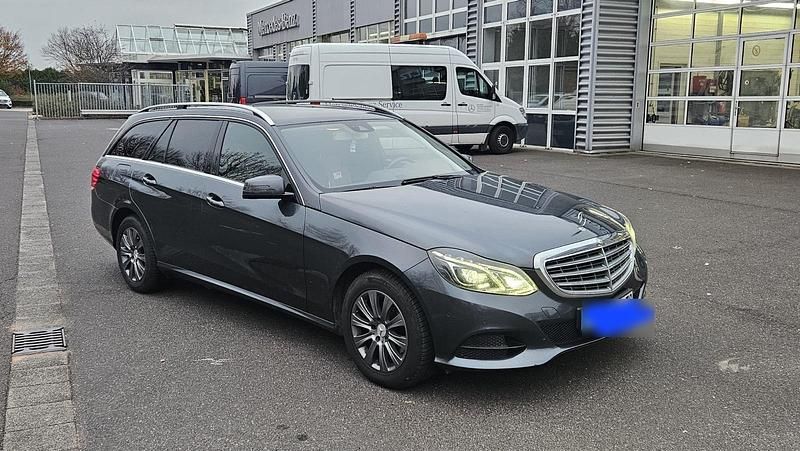 Gebraucht Mercedes E220 170 PS (125 kW) 2013 Grau Kombi