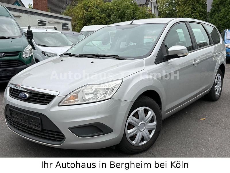 Silber Gebraucht 2009 Ford Focus Ambiente Kombi | 1.850 € (Etwas zu teuer) - Bild 1/4