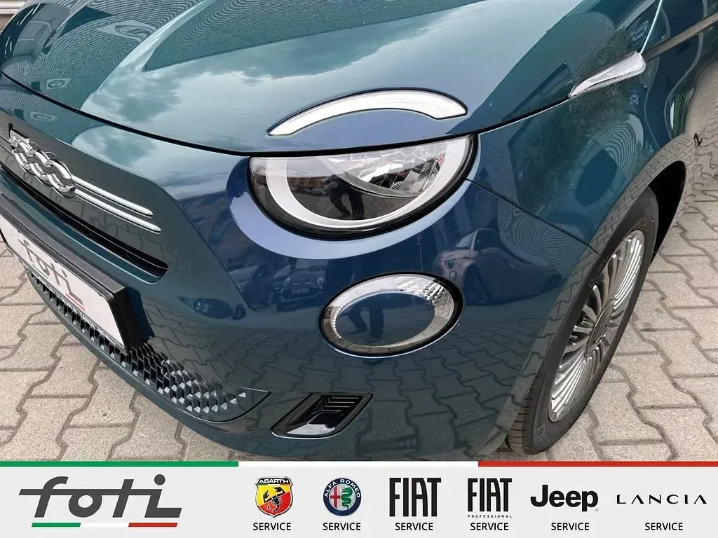 Neu Fiat 500 Icon 65 PS (47 kW) 2026 Grün Limousine