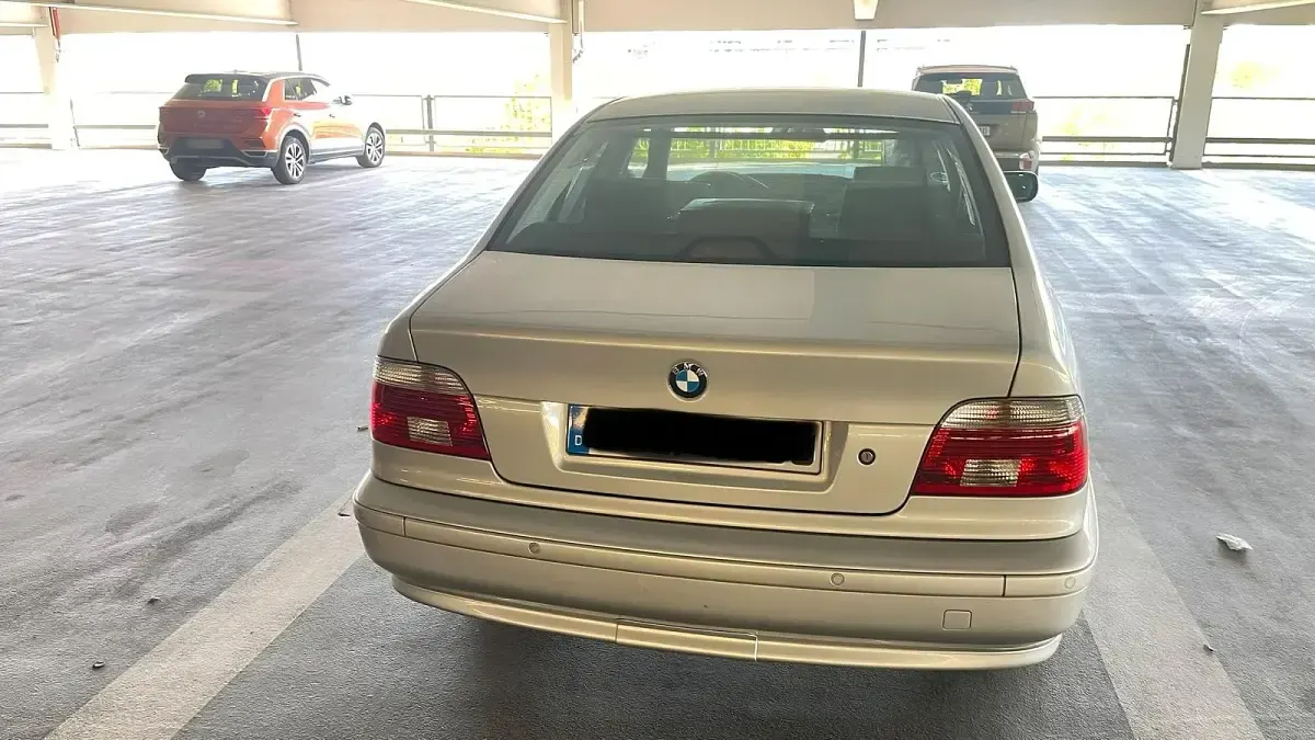 Gebraucht BMW 525 192 PS (141 kW) 2002 Silber Limousine