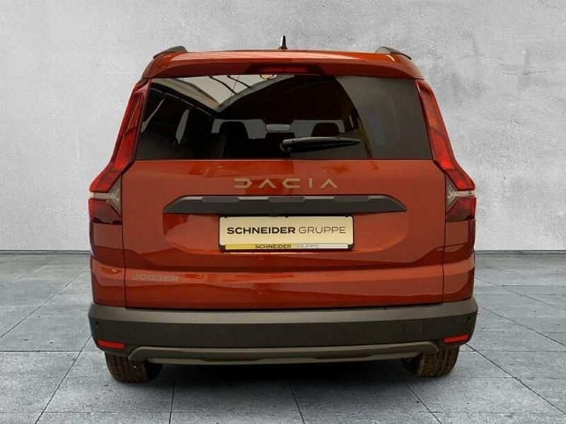 Neu Dacia Jogger Extreme 110 PS (80 kW) 2025 Braun Van / Kleinbus