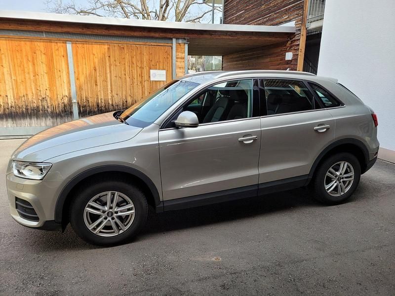 Gebraucht Audi Q3 120 PS (88 kW) 2017 Silber SUV