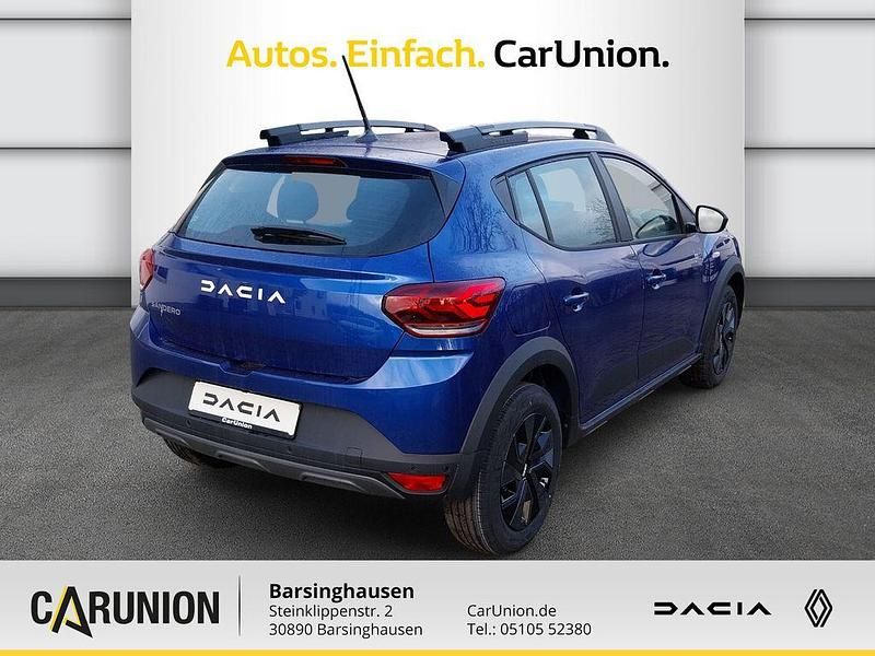 Neu Dacia Sandero Expression 91 PS (66 kW) 2025 Ironblau metallic Limousine