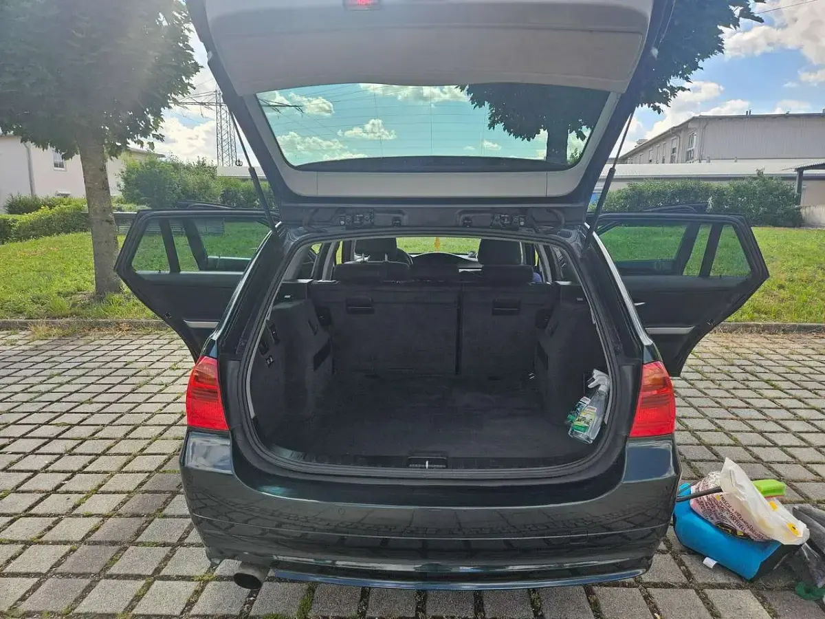 Gebraucht BMW 320 150 PS (110 kW) 2007 Limousine
