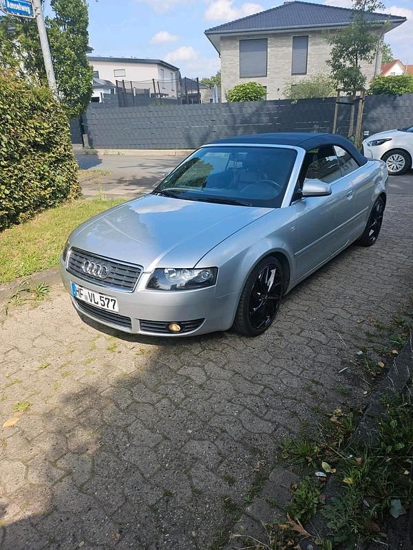 Silber Gebraucht 2002 Audi A4 Cabriolet Cabrio | 3.250 € (Guter Preis) - Bild 1/4