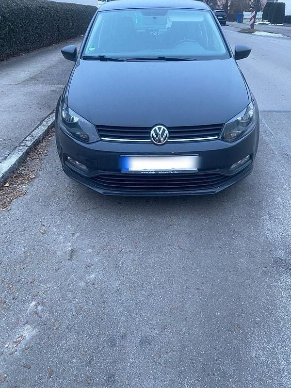 Grau Gebraucht 2014 VW Polo Trendline Kleinwagen | 6.666 € (Fairer Preis) - Bild 1/4