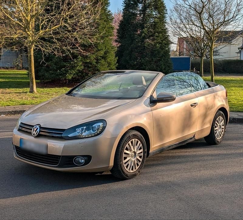 Gebraucht VW Golf 105 PS (77 kW) 2011 Blau Cabrio