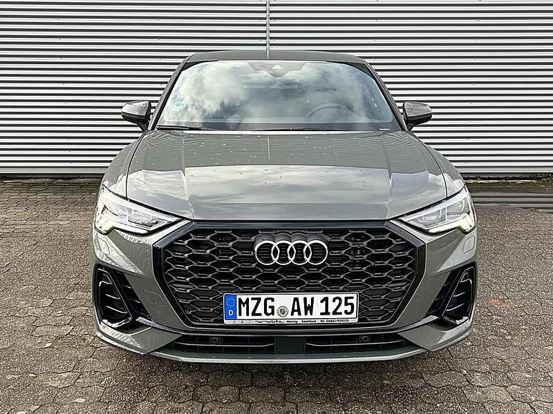Gebraucht Audi Q3 Sportback S-Line 150 PS (110 kW) 2022 Chronosgrau (metallic) SUV