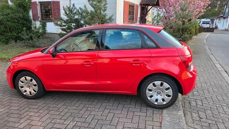 Second-hand Audi A1 86 CP (63 kW) 2012 Roșu Hatchback