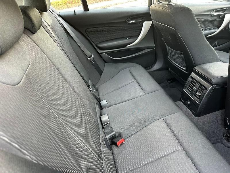 Gebraucht BMW 118 Advantage 150 PS (110 kW) 2016 Schwarz Kleinwagen