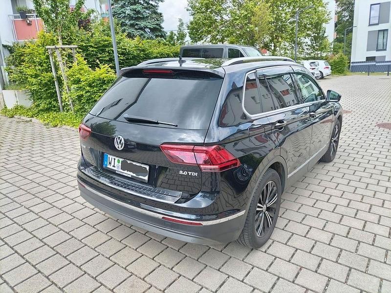 Gebraucht VW Tiguan Sound 150 PS (110 kW) 2017 Schwarz SUV