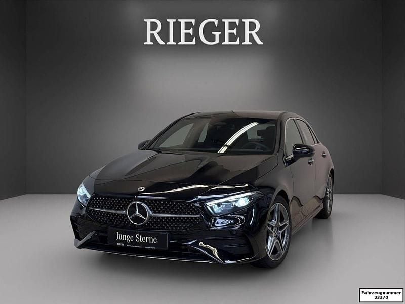 Schwarz Gebraucht 2025 Mercedes A200 AMG Limousine | 31.899 € (Guter Preis) - Bild 1/4