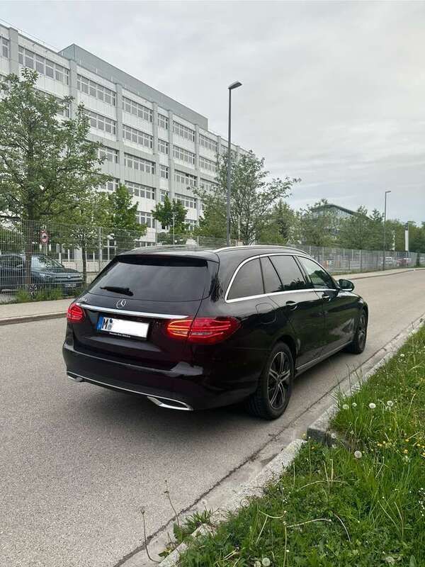 Gebraucht 2020 Mercedes C220 Avantgarde Kombi | 23.450 € (Fairer Preis) - Bild 1/4
