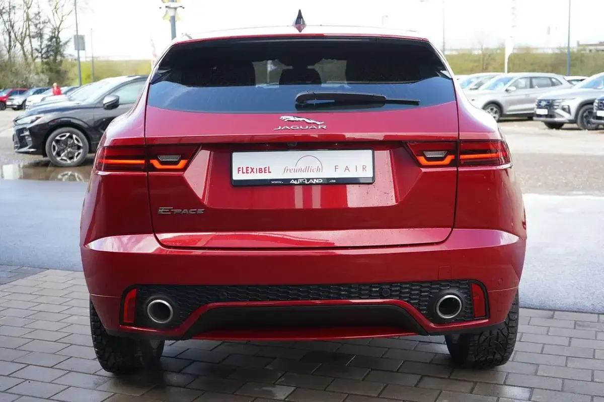 Gebraucht Jaguar E-Pace Basis 200 PS (147 kW) 2019 Rot SUV