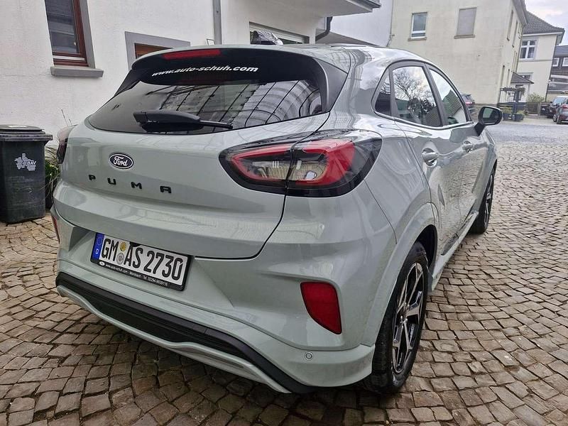 Gebraucht Ford Puma ST-Line 125 PS (91 kW) 2024 Cactus gray SUV