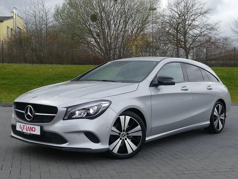 Gebraucht Mercedes CLA200 Shooting Brake Night 156 PS (114 kW) 2017 Silber Kombi