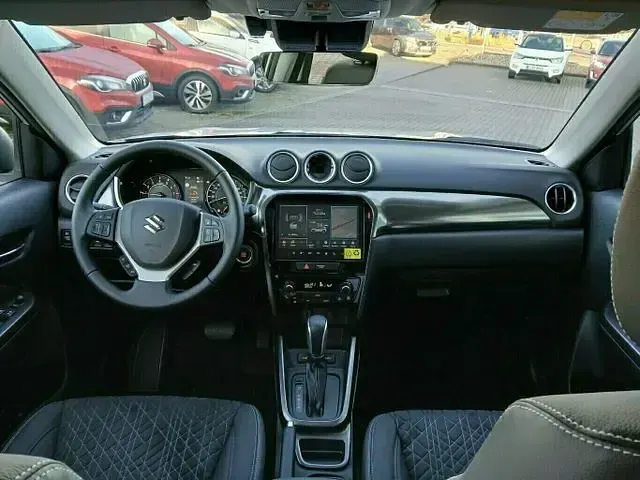 Gebraucht Suzuki Vitara Comfort+ 110 PS (80 kW) 2025 Silber SUV