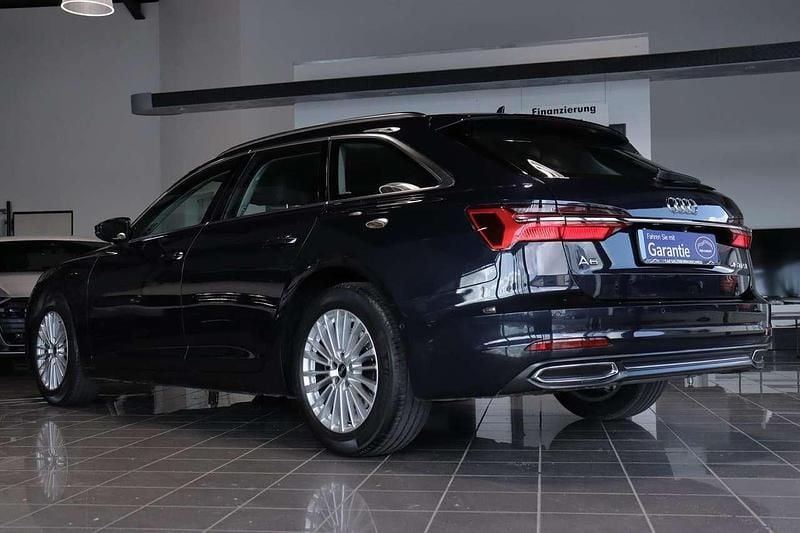 Gebraucht Audi A6 Design 265 PS (194 kW) 2022 Firmamentblau metallic Kombi