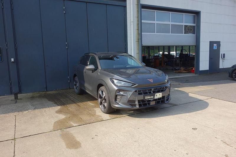 Neu Cupra Terramar VZ 265 PS (194 kW) 2025 Grau SUV