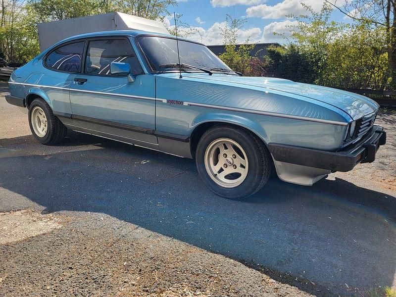 Używany Ford Capri 160 KM (117 kW) 1981 Niebieski Coupe