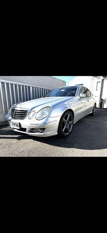 Gebraucht Mercedes E350 Avantgarde 272 PS (200 kW) 2007 Silber Limousine