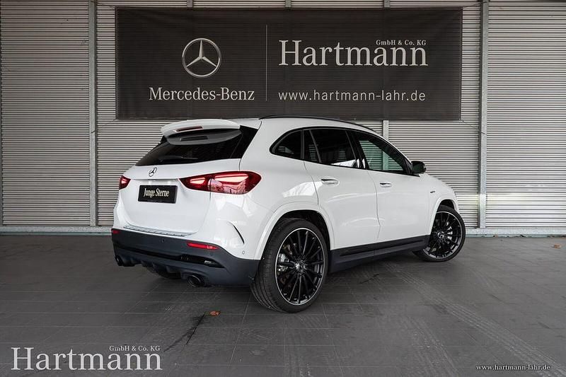 Gebraucht Mercedes GLA35 AMG AMG 306 PS (225 kW) 2024 Polarweiß SUV