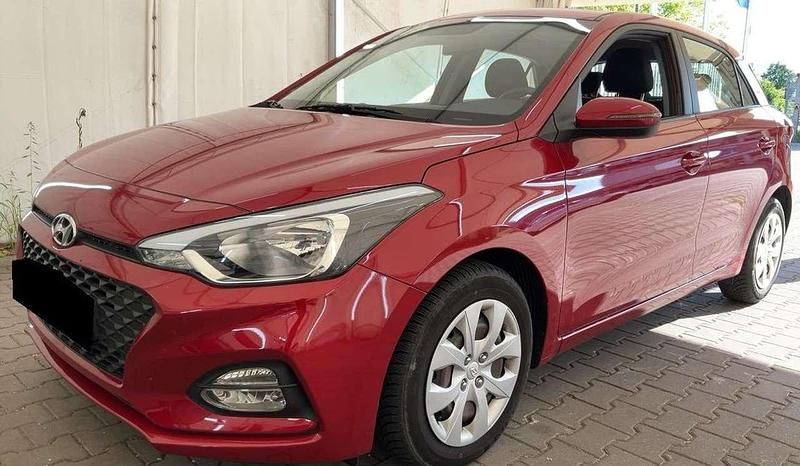 Gebraucht 2019 Hyundai i20 Trend Limousine | 10.800 € (Superpreis) - Bild 1/4