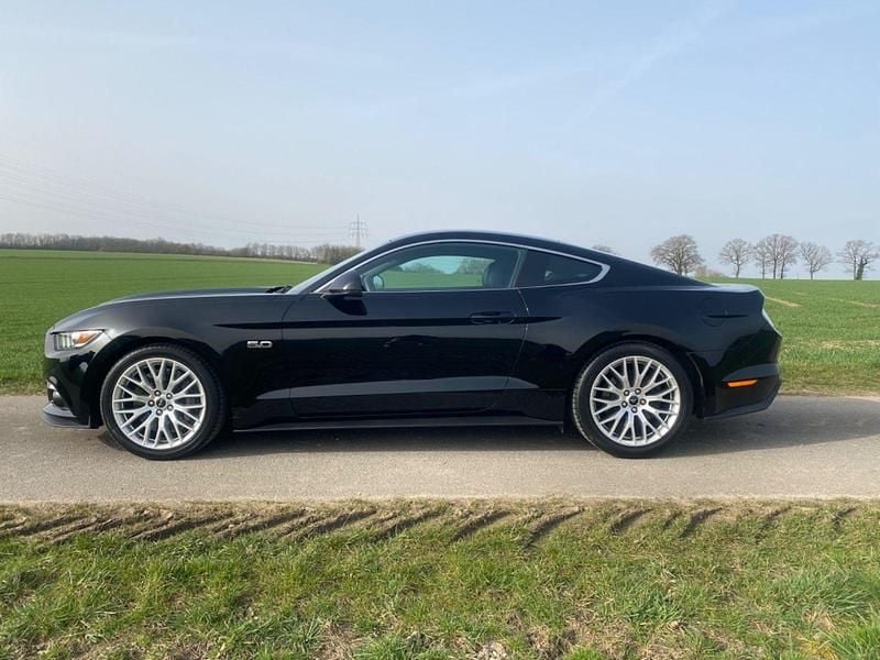 Second-hand Ford GT 421 CP (309 kW) 2016 Negru Coupe