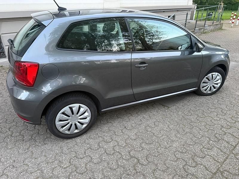 Second-hand VW Polo 90 CP (66 kW) 2017 Gri Hatchback