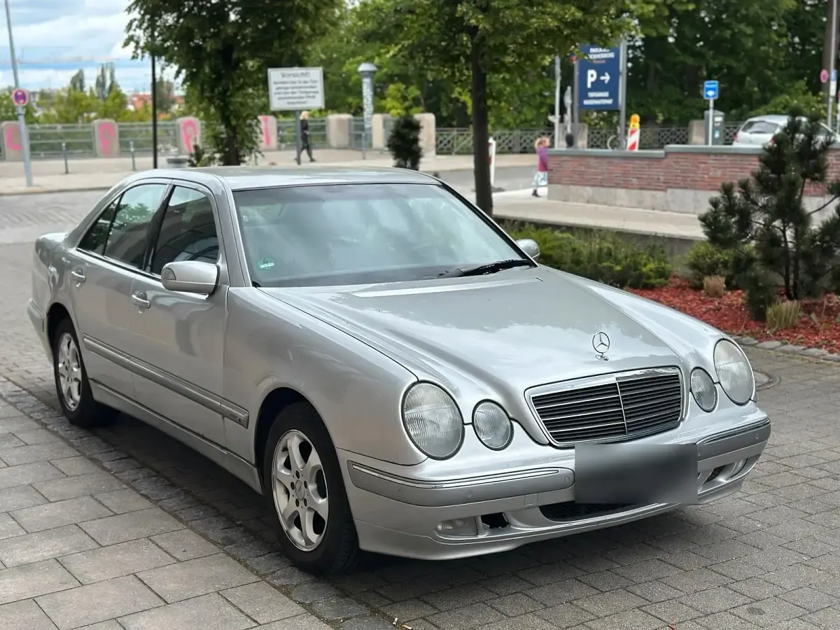 Gebraucht Mercedes 280 Elegance 204 PS (150 kW) 2000 Silber Limousine