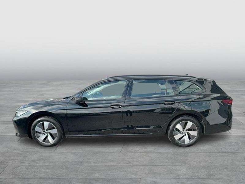 Gebraucht VW Passat Basis 150 PS (110 kW) 2025 Grenadillschwarz metallic (metallic) Kombi