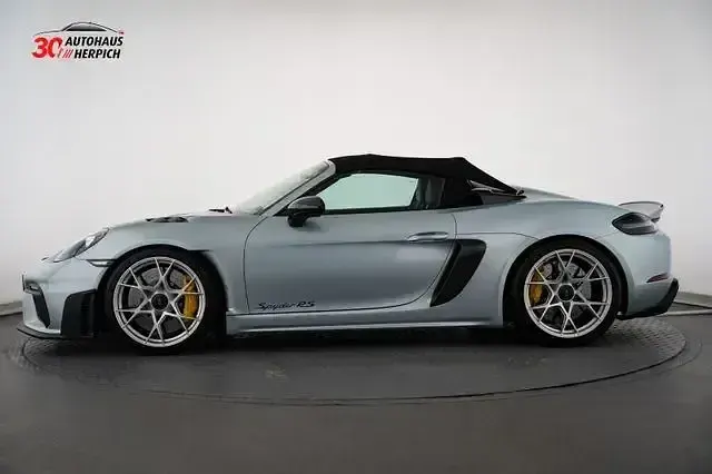 Gebraucht Porsche Boxster Spyder 500 PS (367 kW) 2024 Azzurothetysmetallic  farbe n Cabrio