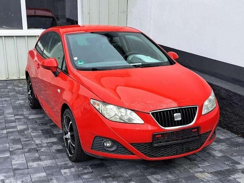 Rot Gebraucht 2009 Seat Ibiza SC Stylance Kleinwagen | 950 € (Fairer Preis) - Bild 1/2